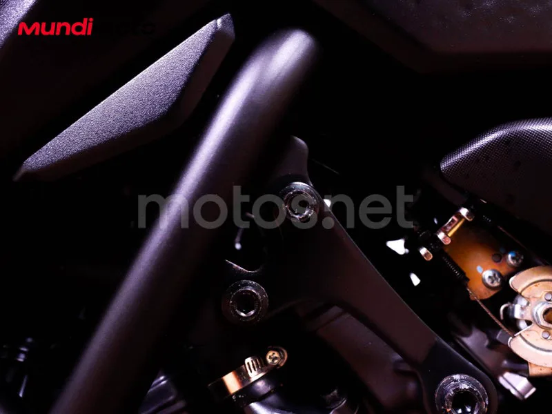 Yamaha MT-07 - Vista 20