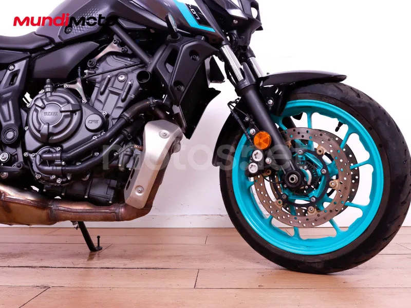 Yamaha MT-07 - Vista 30