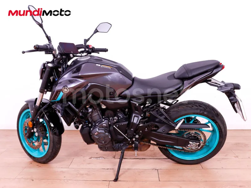 Yamaha MT-07 - Vista 6