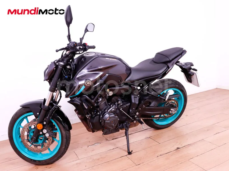 Yamaha MT-07 - Vista 7