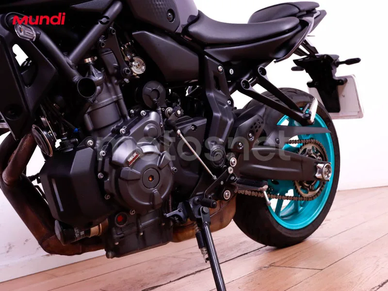 Yamaha MT-07 - Vista 10