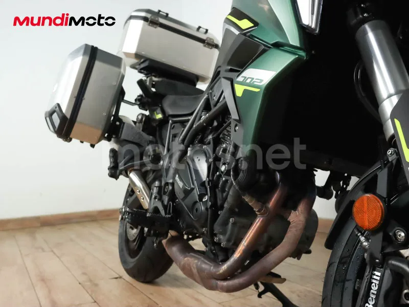 Benelli TRK 702 - Vista 17