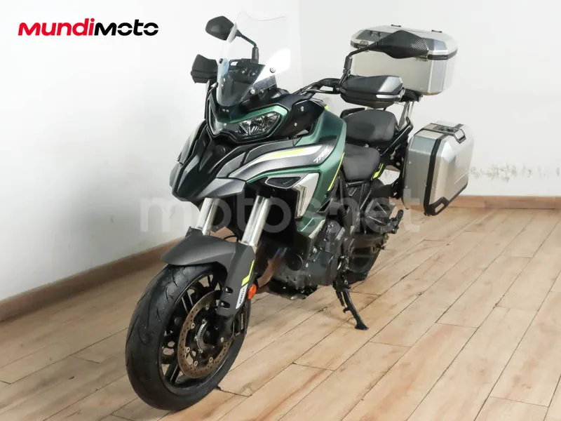 Benelli TRK 702 - Vista 7