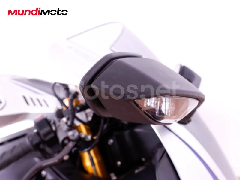 Yamaha YZF-R1 - Vista 14