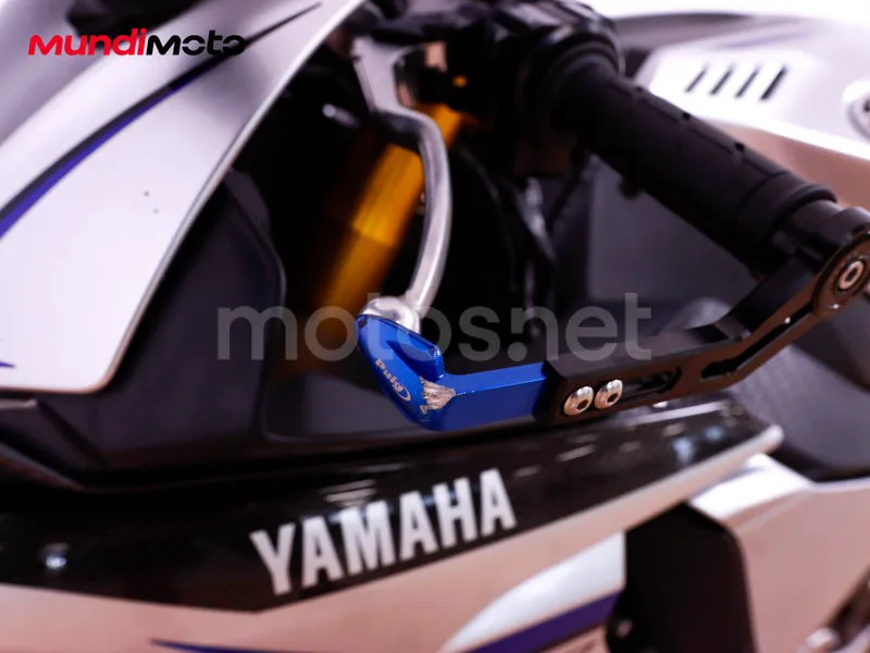 Yamaha YZF-R1 - Vista 15