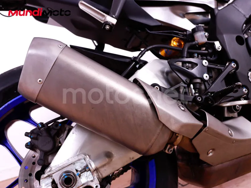 Yamaha YZF-R1 - Vista 17