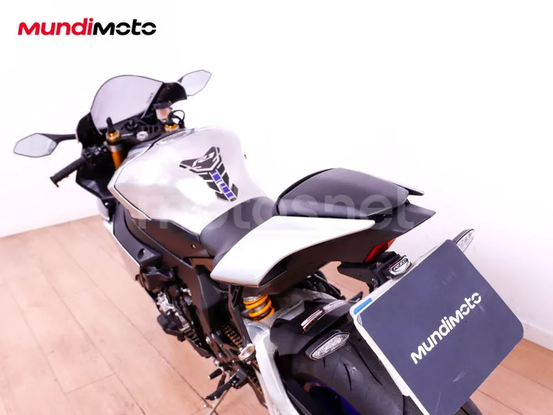 Yamaha YZF-R1 - Vista 9