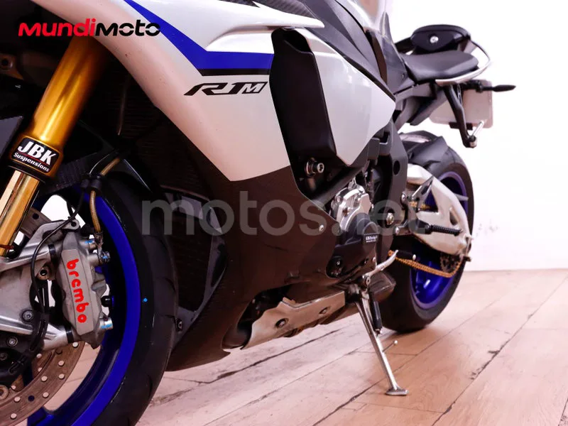 Yamaha YZF-R1 - Vista 10