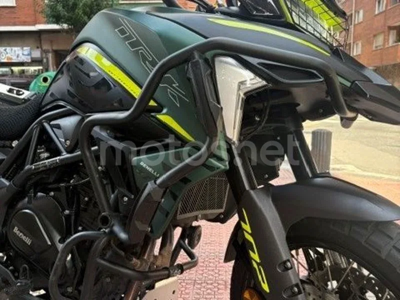 Benelli TRK 702 X - Vista 6