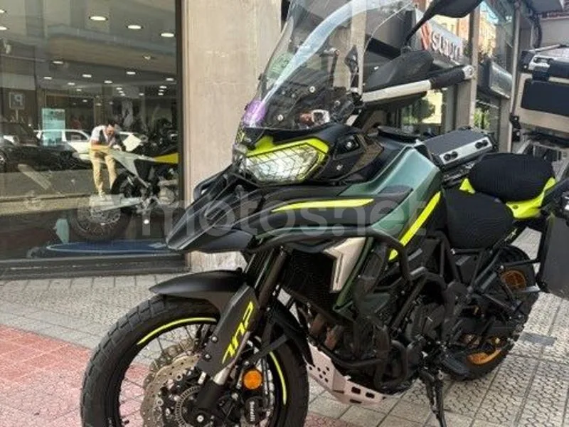 Benelli TRK 702 X - Vista 10