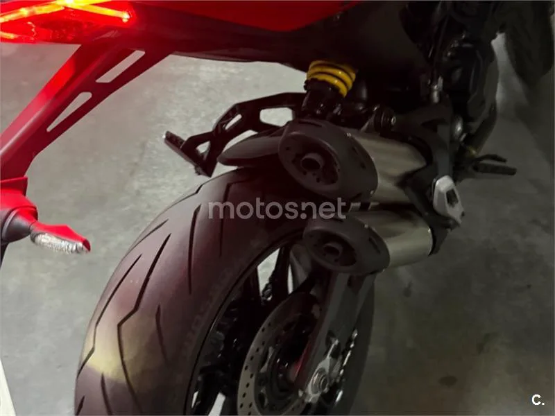 Ducati Monster - Vista 5