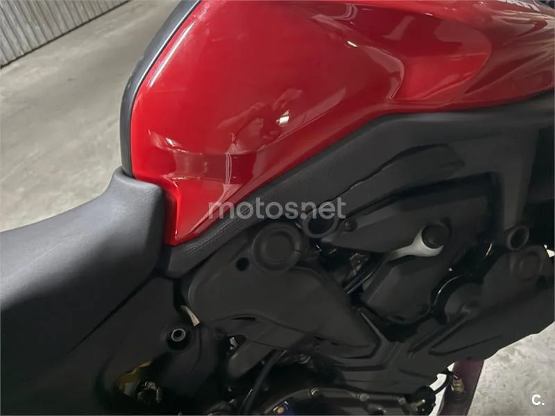 Ducati Monster - Vista 10