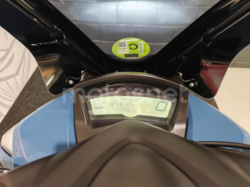 Yamaha Tricity 125 - Vista 8