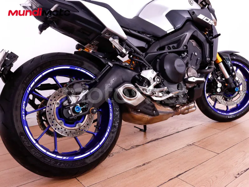Yamaha MT-09 - Vista 4