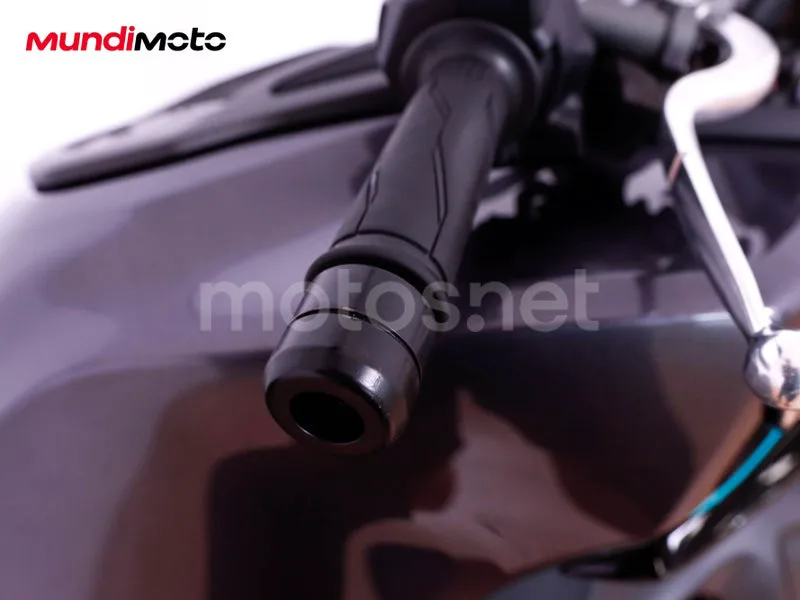 Yamaha MT-09 - Vista 13