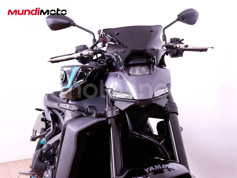 Yamaha MT-09 - Vista 5