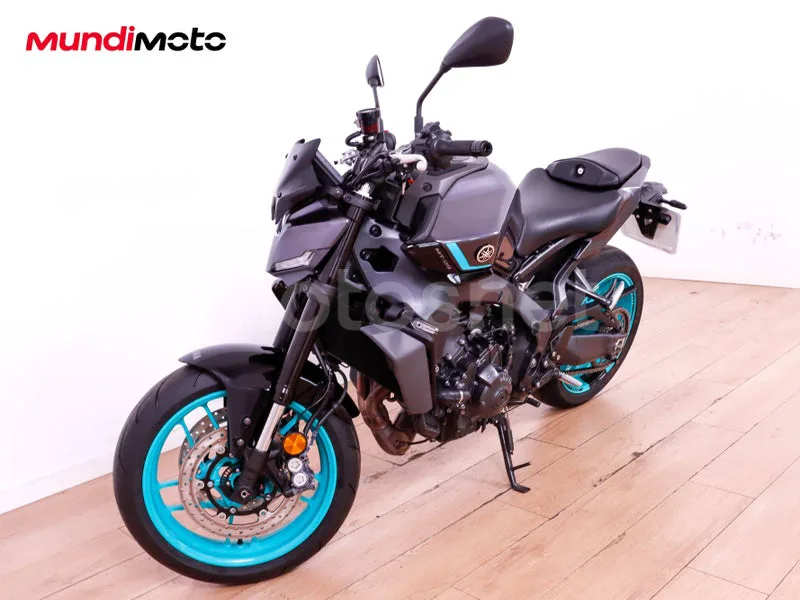 Yamaha MT-09 - Vista 7