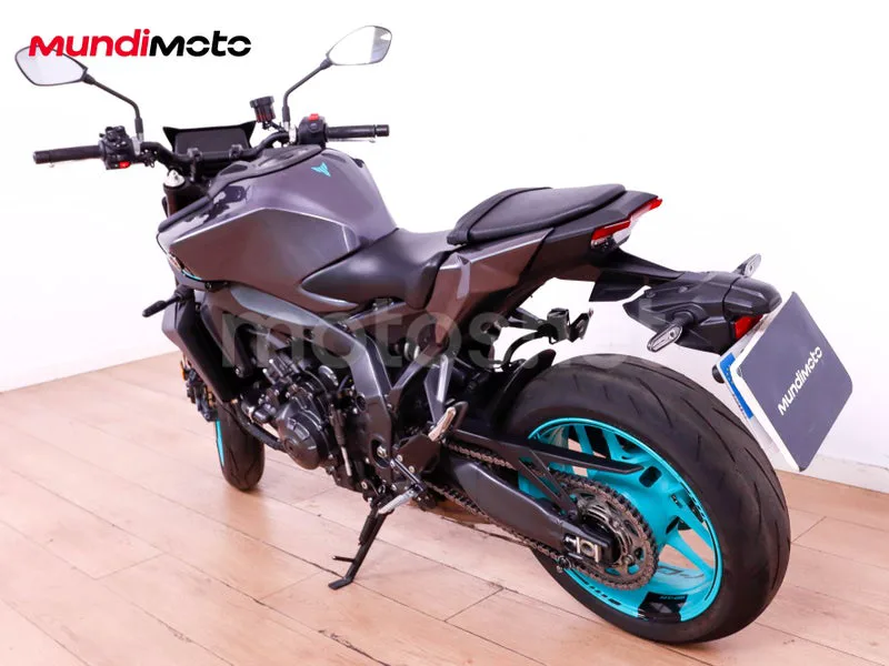 Yamaha MT-09 - Vista 8