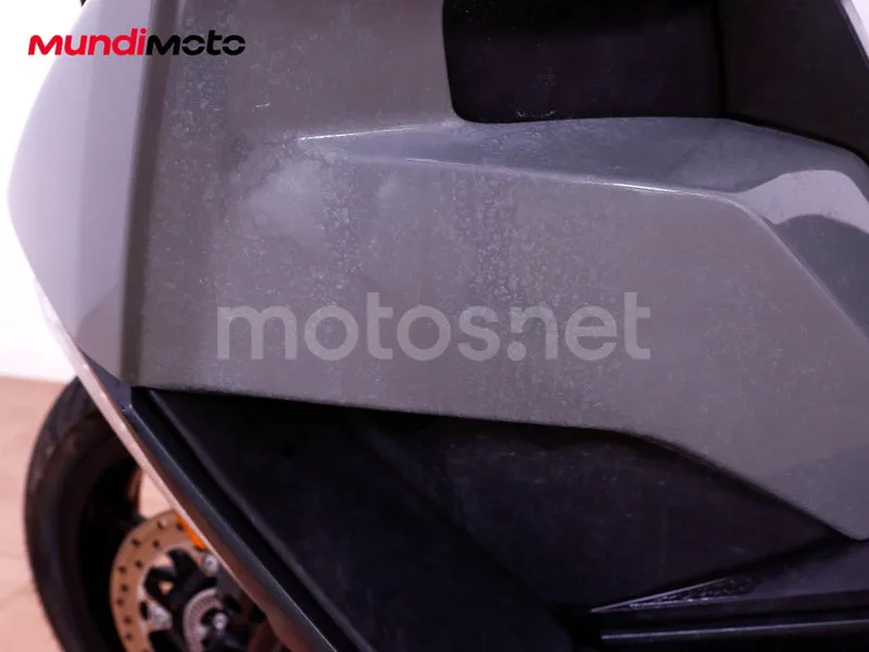 BMW C 400 GT - Vista 21