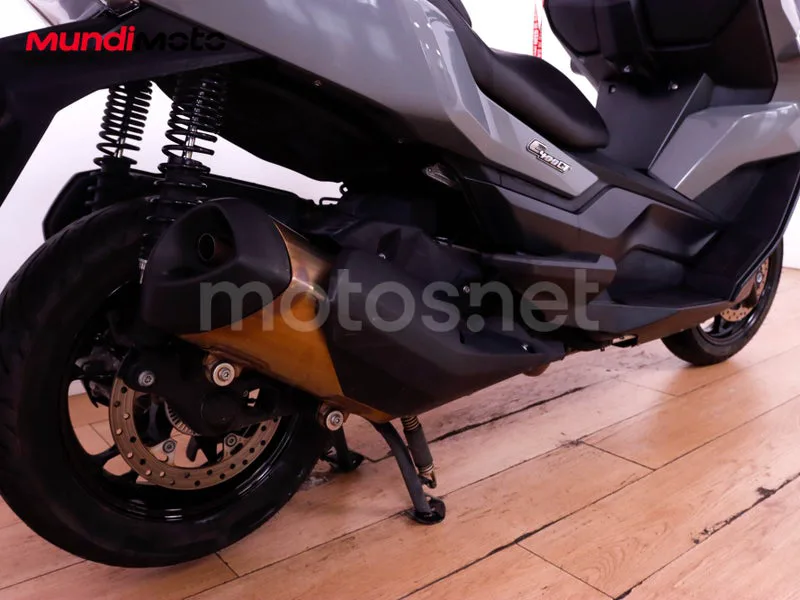 BMW C 400 GT - Vista 4