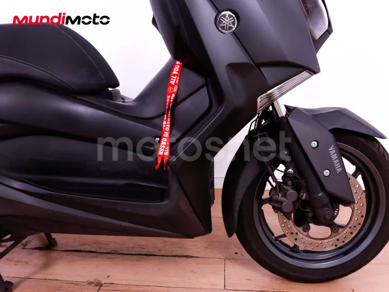 Yamaha XMAX 300 - Vista 38