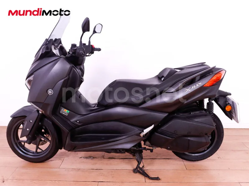Yamaha XMAX 300 - Vista 6