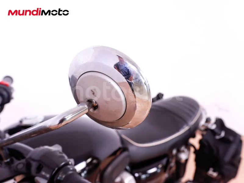 Triumph Bonneville T120 - Vista 23