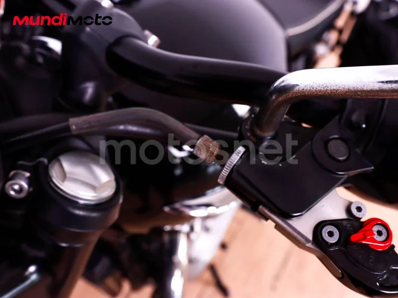 Triumph Bonneville T120 - Vista 24