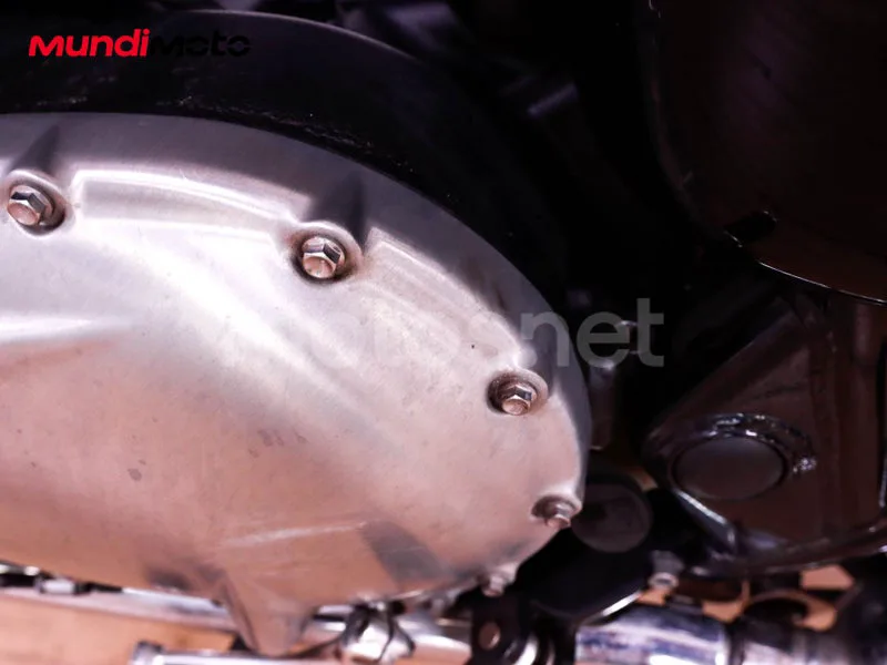 Triumph Bonneville T120 - Vista 27