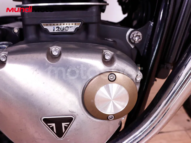 Triumph Bonneville T120 - Vista 31