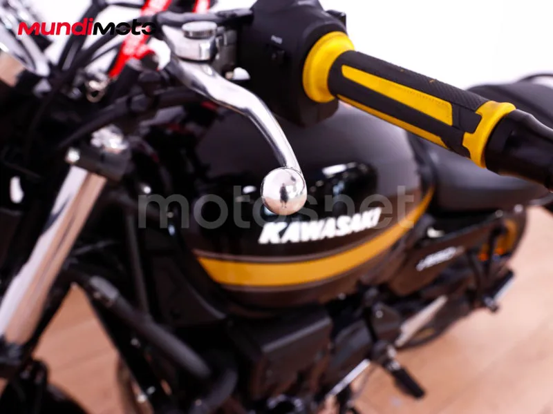 Kawasaki Z650 - Vista 16