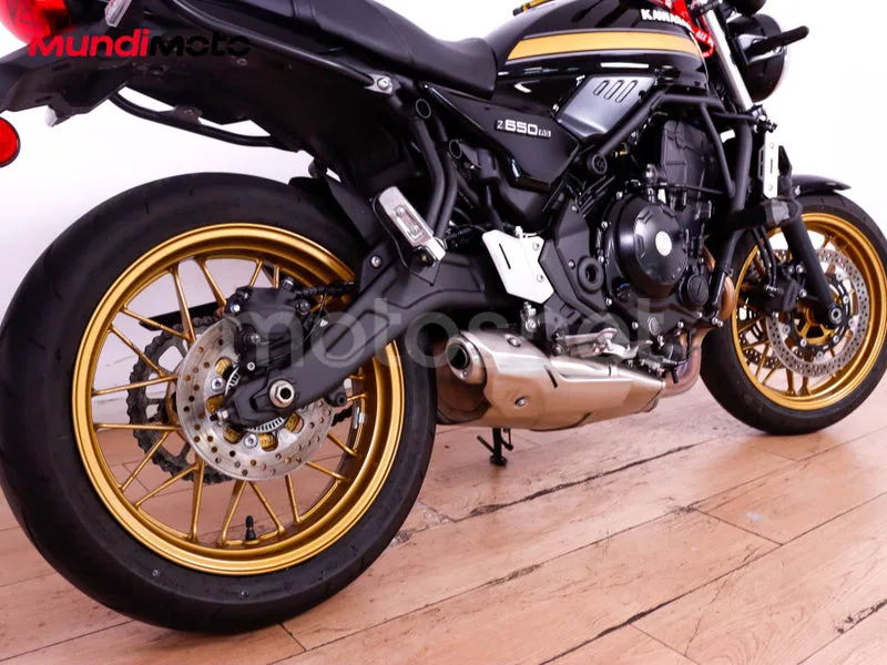 Kawasaki Z650 - Vista 4