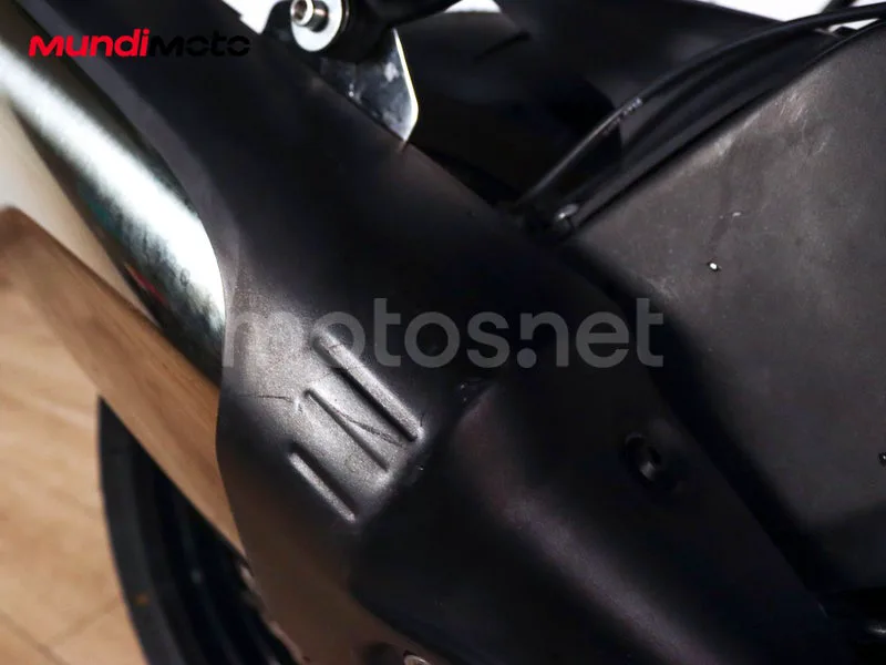 Kawasaki Ninja ZX-6R - Vista 17