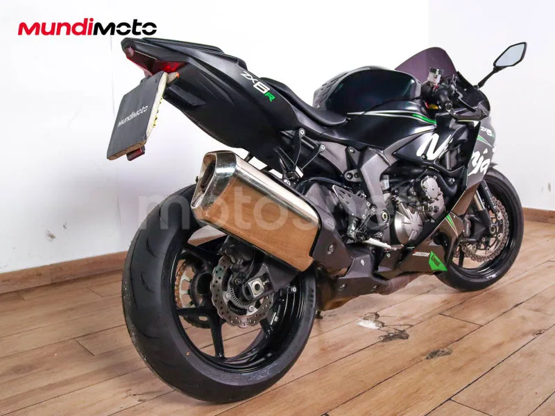 Kawasaki Ninja ZX-6R - Vista 3