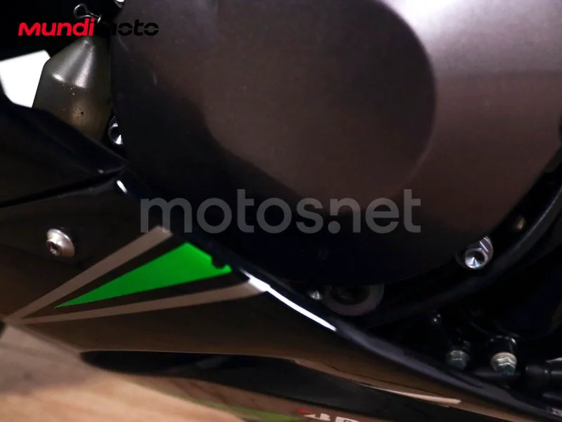 Kawasaki Ninja ZX-6R - Vista 28