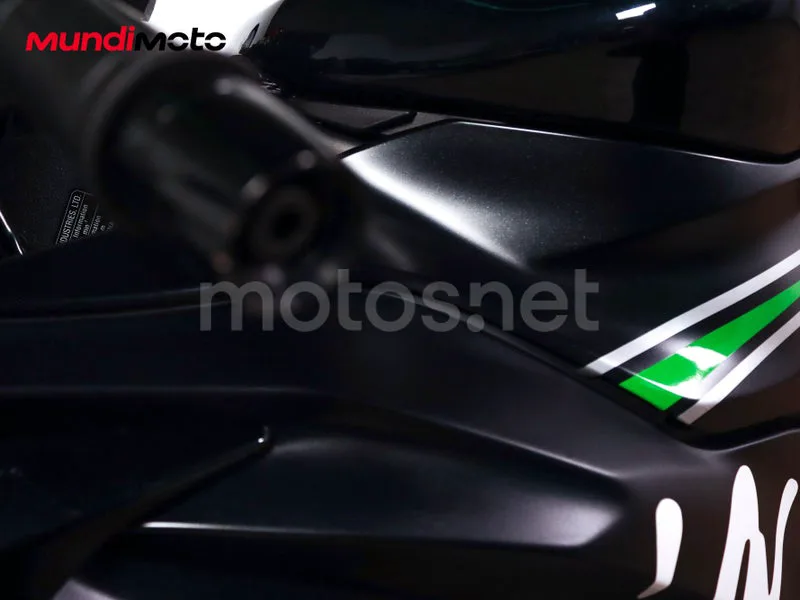 Kawasaki Ninja ZX-6R - Vista 30