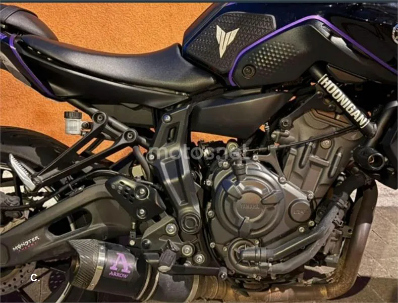 Yamaha MT-07 - Vista 7