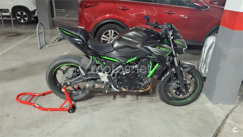 Kawasaki Z650 - Vista 4