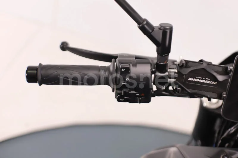 Yamaha MT-07 - Vista 8