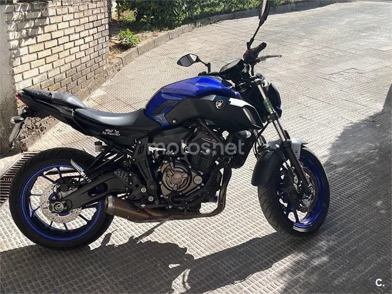 Yamaha MT-07 - Vista 4