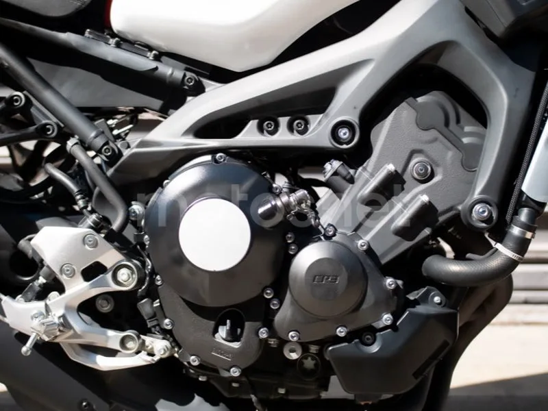 Yamaha XSR900 - Vista 5