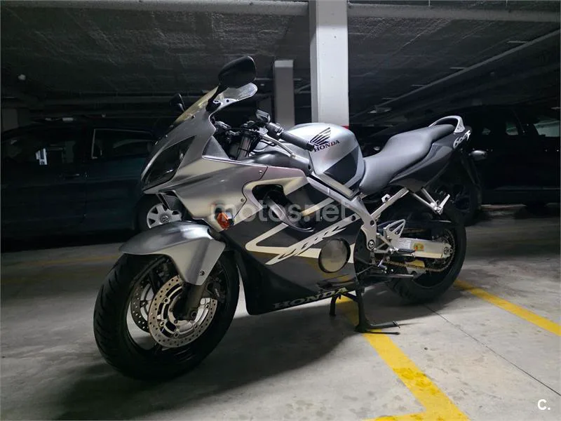 Honda CBR600F 3699 € 2007 Madrid - 1