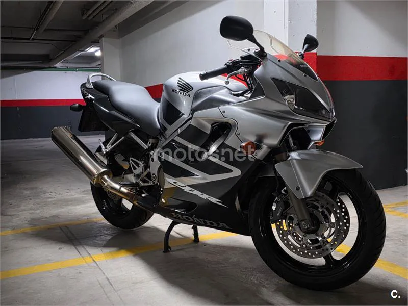 Honda CBR600F - Vista 3