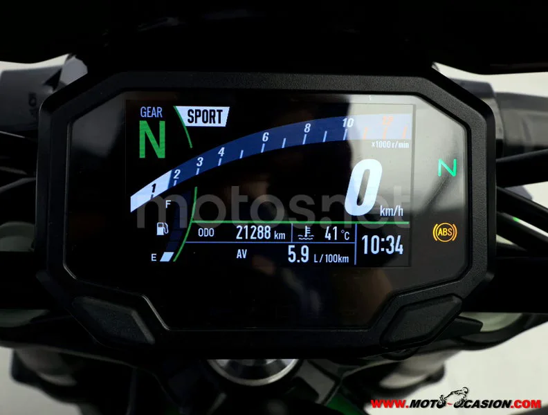 Kawasaki Z900 - Vista 6