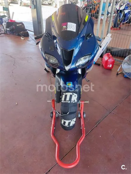 Kawasaki Ninja ZX-6R - Vista 3