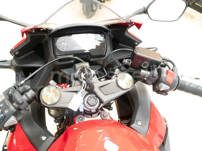 Honda CBR500R - Vista 12