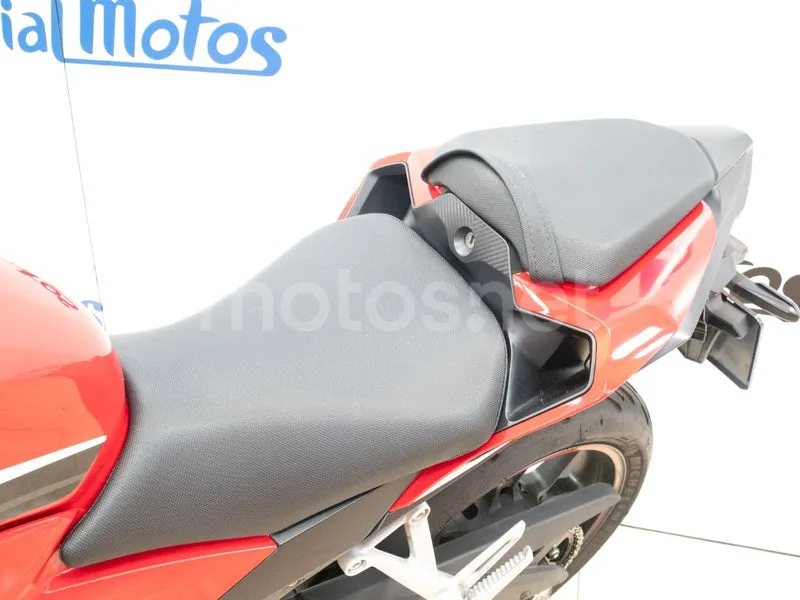 Honda CBR500R - Vista 16