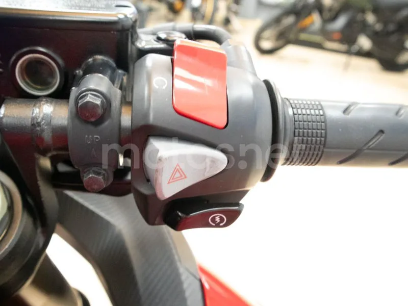 Honda CBR500R - Vista 10