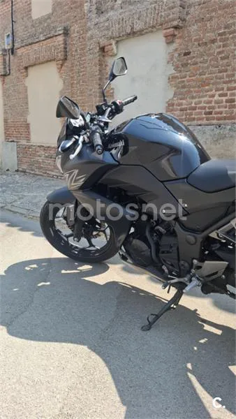 Kawasaki Z300 - Vista 5