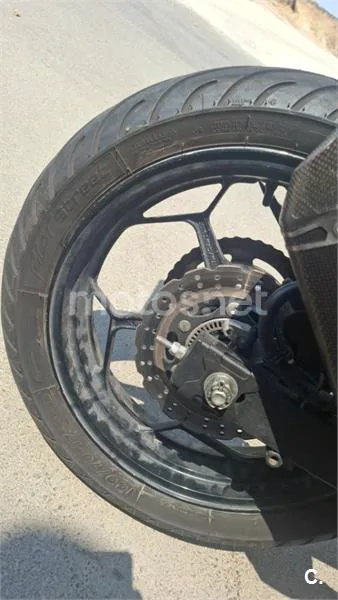 Kawasaki Z300 - Vista 10